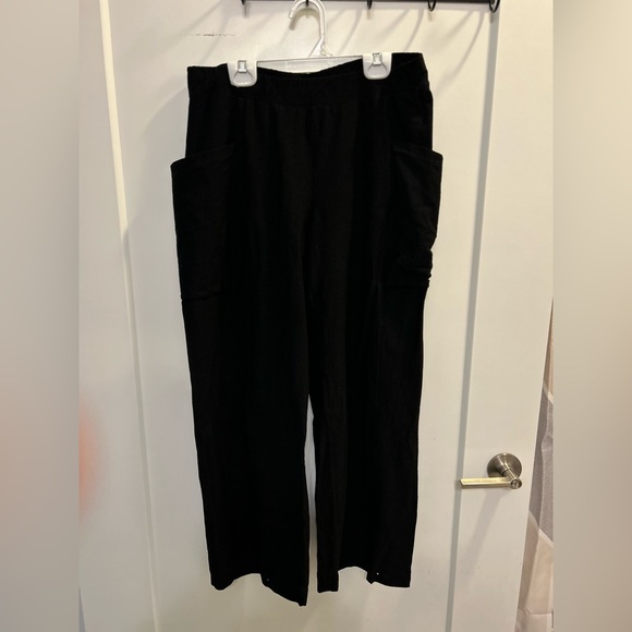 Eileen Fisher Pants - Eileen Fisher Viscose Blend Black Pants with Pockets